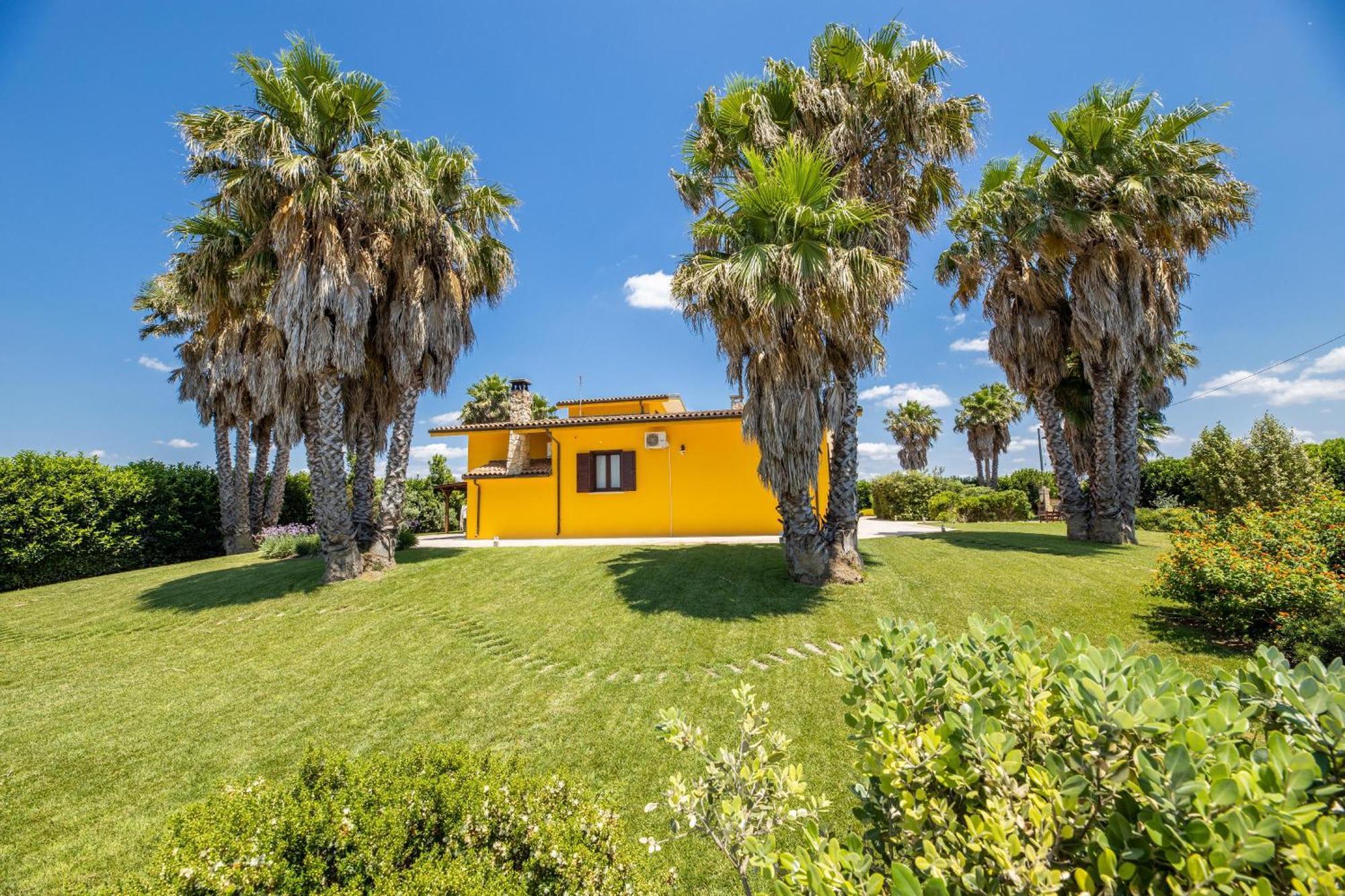 Villa Esmeralda Тавиано Екстериор снимка