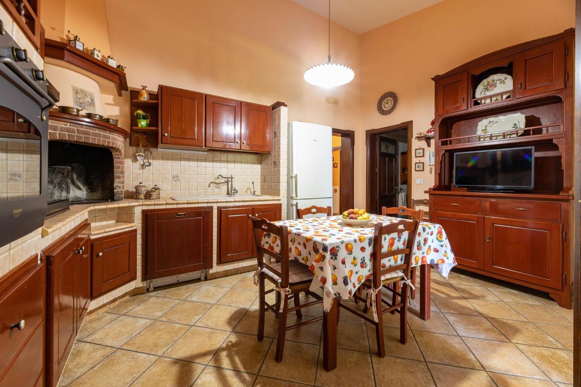 Villa Esmeralda Тавиано Екстериор снимка
