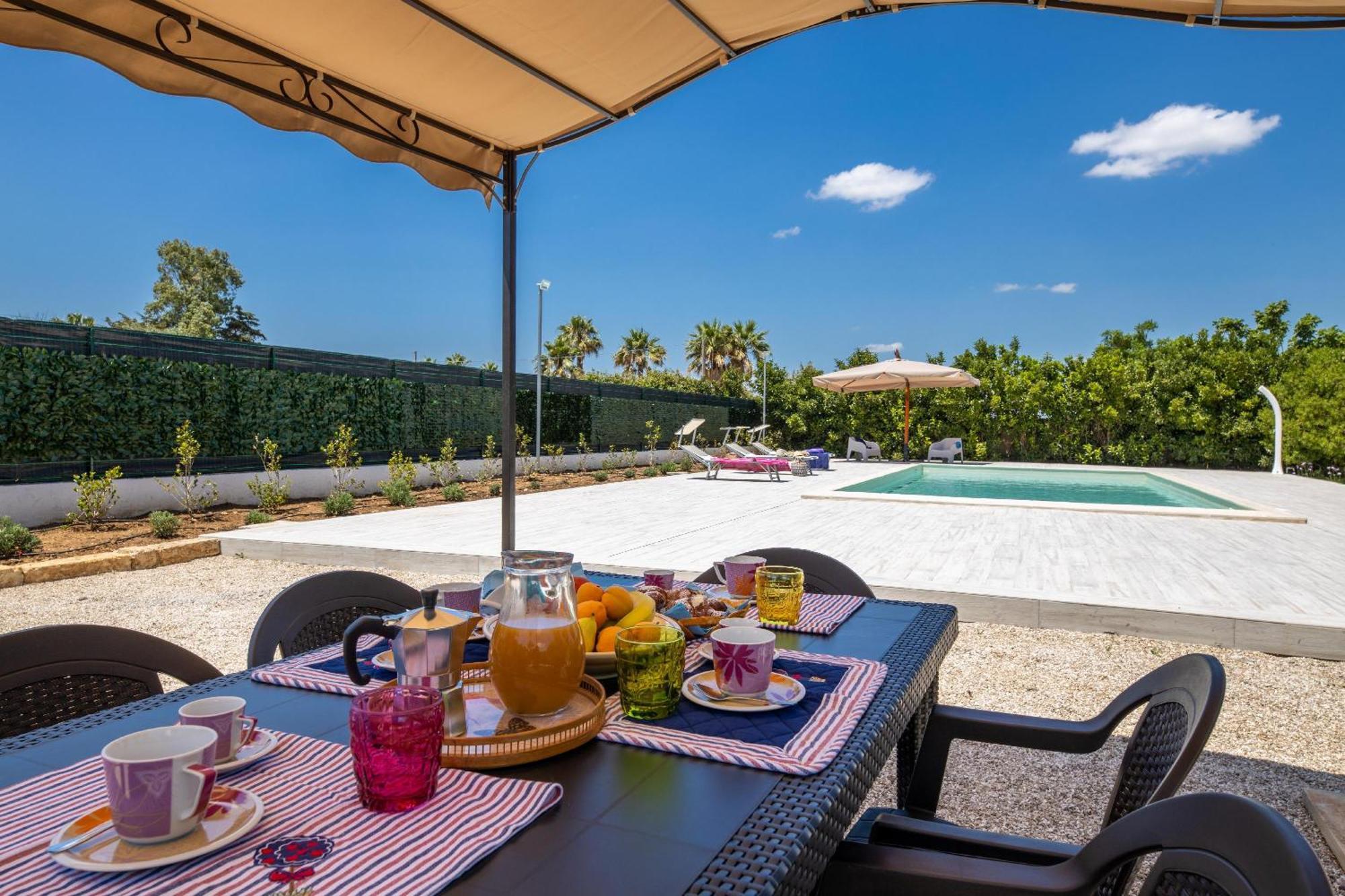 Villa Esmeralda Тавиано Екстериор снимка